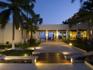 Hotel Punta Serena & Resorts- Couples Only