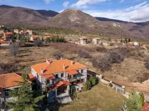 Fotaxia Guesthouse