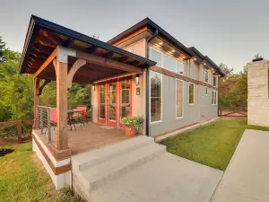 Tree-Lined Cabin w/ Deck ~ 11 Mi to Lake Whitney!