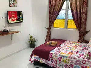 Lakse Inn Homestay *3 min to the beach*