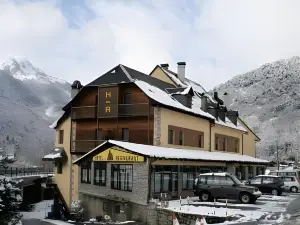 佩尼亞巖石酒店