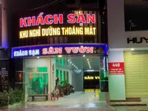 Sân Vườn Hotel Khánh Hòa