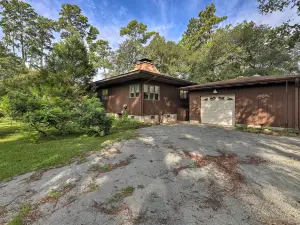 New Bern Home w/ Direct Access to Neuse River