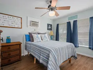 Hook, Wine And Sinker At120 2 Bedroom Home