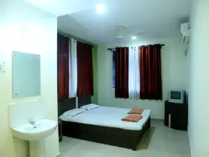 Hotel Abhiraj