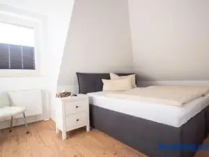 NB Katharinenviertel Zwei Zimmer Wohnung