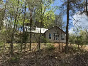 RIVERTON LAKESIDE COTTAGE ON PICKWICK LAKE