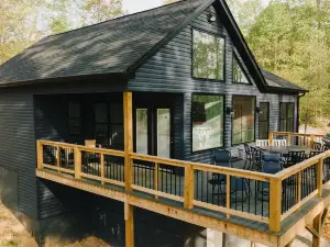 ⚓ Anchored on Lakeshore ⚓ 2 BR/2BA Lakeview Home <1/4 Mile to Public Boat Ramp