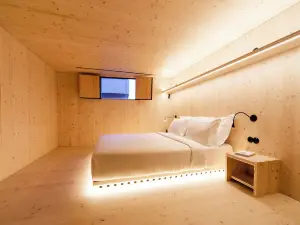 Zero Box Lodge Porto