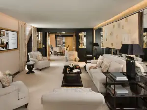 Hotel Barrière Fouquet's Paris