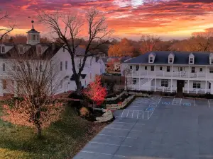 Inn at Elijah McLean's