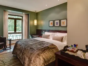 Alliance Hotel by Eagles