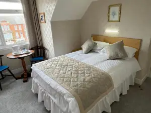 OYO Queens Hotel, Skegness
