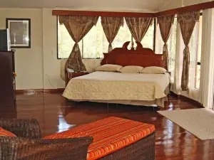 Hotel Oasis Bluefields