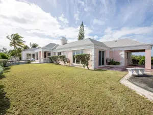 Palm Hill House 4 Bedroom Home