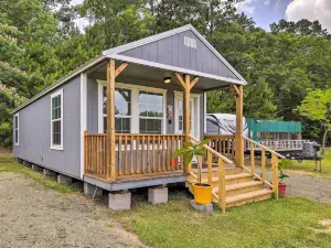 Stylish Woodville Cabin Fishing Dock Access!