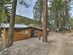 Flathead Lake Waterfront Cabin w/ Dock & Kayaks