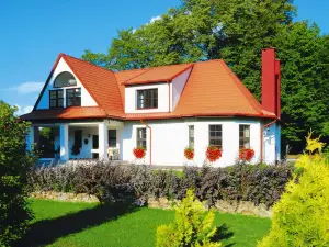 Villa in Kr g Near Knight's Castle