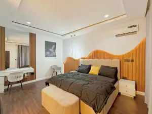 แจ็คสันส์ คอร์ท แอนด์ อพาร์ตเมนต์