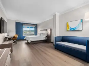 ホリデイ イン エクスプレス ホテル & スイーツ サンタクルーズ by IHG