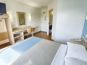 Motel 6 Portsmouth, NH