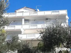 Guest House Lucija