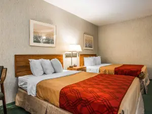 Econo Lodge Wausau - Rothschild
