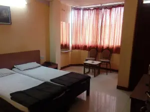 iROOMZ Hotel Samrat Ashok
