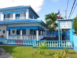 Le Chateau Bleu