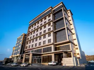 Best Western Plus Danat Almansak Hotel