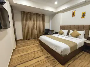 Hotel Lavish Inn