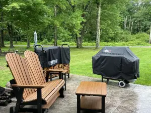 Cozy Lakefront on Pymatuning with Dock and EV Power