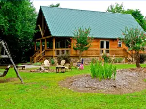 CABIN ON THE WATER!! AMAZING DREAMCATCHER CABIN CADDO RIVER!!!!!!
