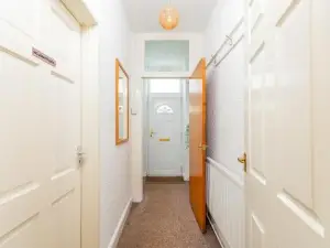 The View Spacious Apartment in Afan Forest Bike Park by StayStaycations