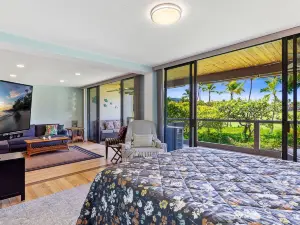 Plan Your Hawaii Vacay at Grace's Oasis!