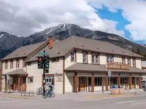 Party Hostel- Canmore Hotel Hostel