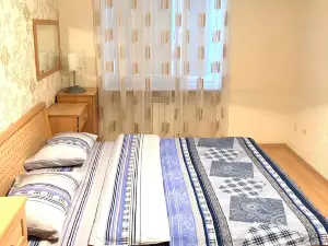 PaulMarie Apartments on Masherova 80