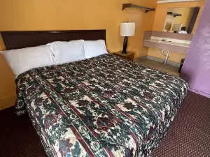 บัดเจ็ต อินน์ ดูคอยน์