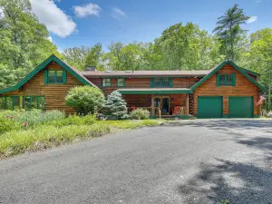 Accord Vacation Rental w/ Pool & Hot Tub!