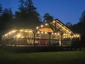 Fireside Evenings Red River Gorge Gem with Hot Tub