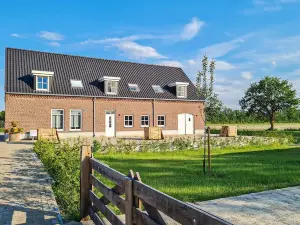 Stunning Home in Hunsel with Wifi and 3 Bedrooms