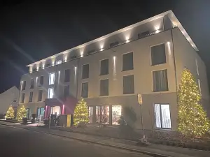 Emils Hotel