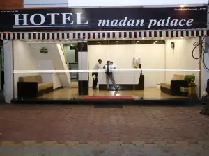 Hotel Madan Palace