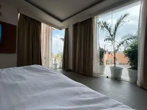 Hotel Heritage Divine Varanasi