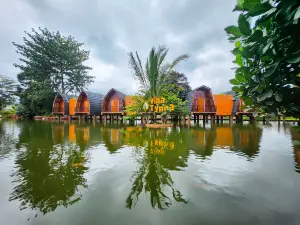 Chevilly Resort & Camp