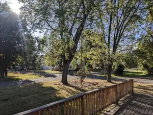 Cozy Cabin Feel! 5min From Downtown Polson.