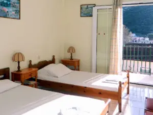 Logaras Apartments
