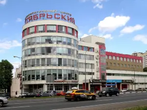 Aurora Hotel