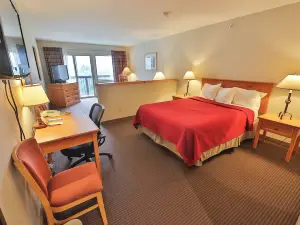 Salmon Rapids Lodge
