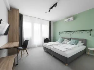 Chesscom Hotel